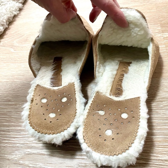 Jack Rogers Delaney suede beige tan faux fur lined Mules 9 - Picture 6 of 10